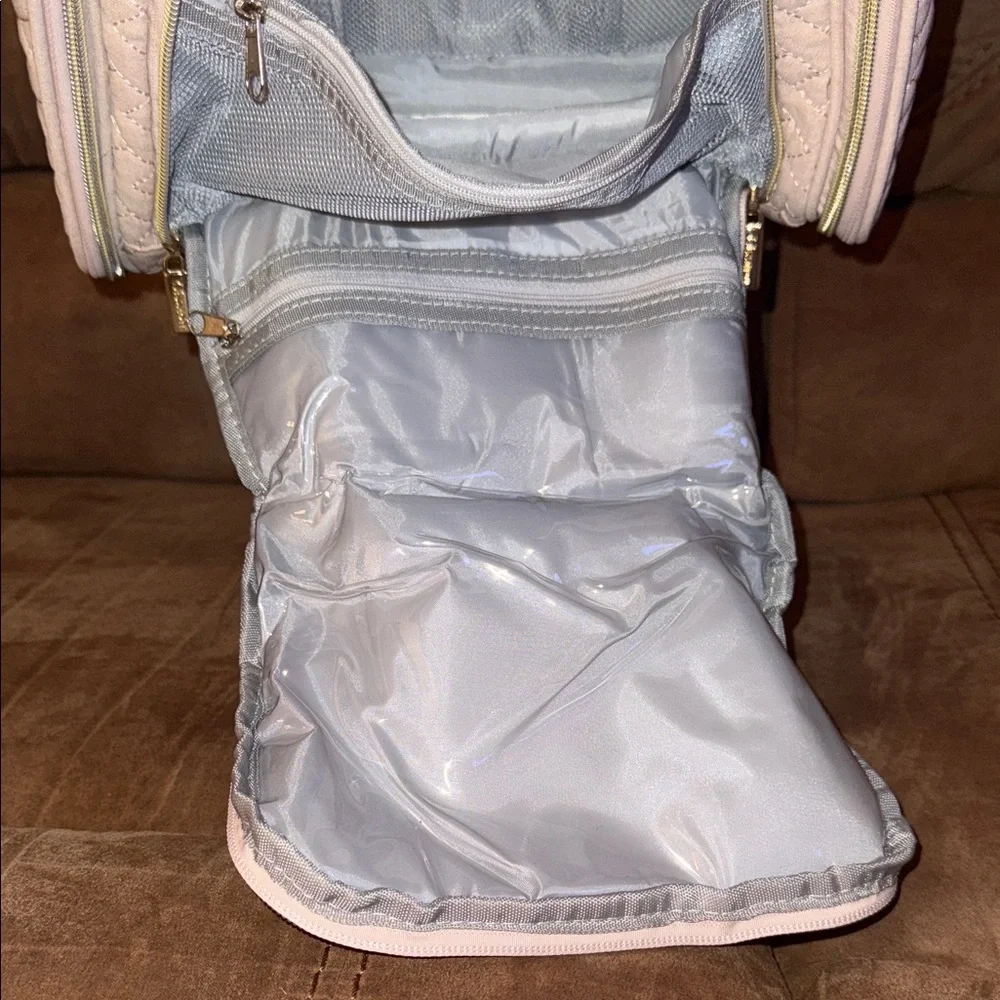 Lizzton Quilted Travel Hanging Cosmetic Organizer